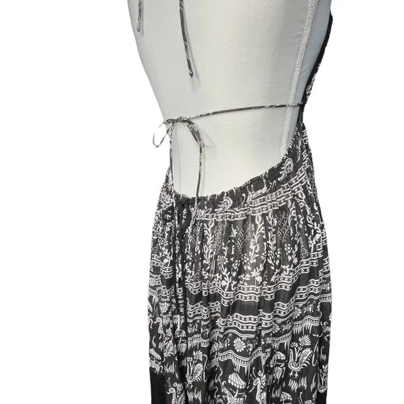 Free People Black and White Printed Triangle Top Maxi Dress Size X-Small
. - Picture 10 of 16